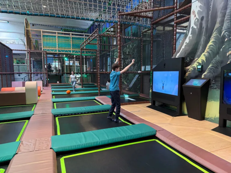 Fritzpark Zella-Mehlis: Trampolinfelder mit interaktiver Spielstation